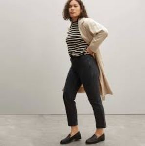Everlane The Curvy ’90s Cheeky Jean Washed black